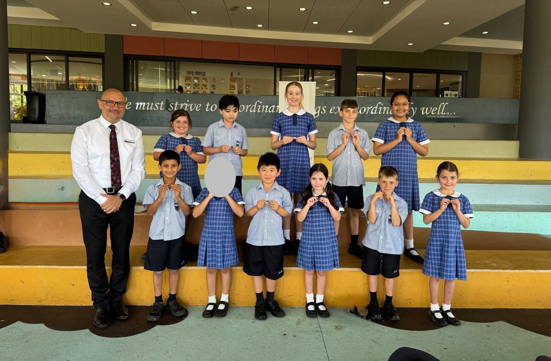 932332665570567_1324738366329993-1