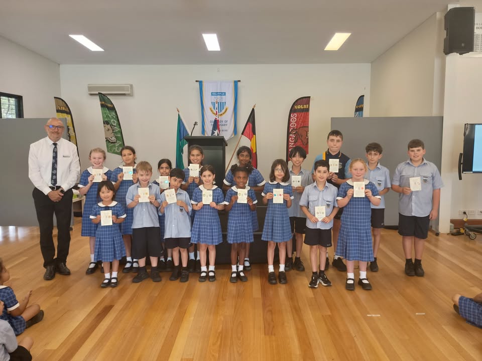 932332665570567_1337247165079113-1