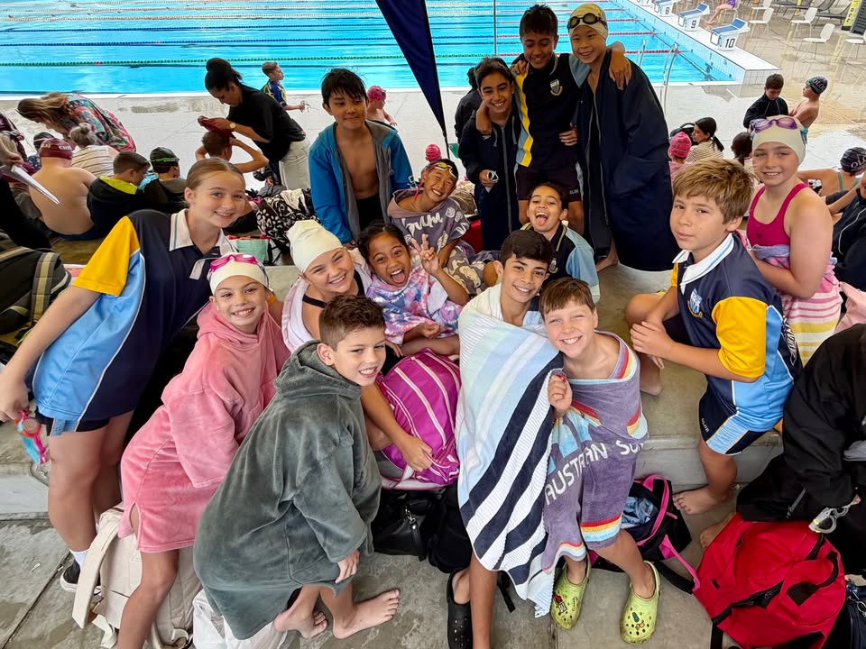 932332665570567_1438348034969025-1