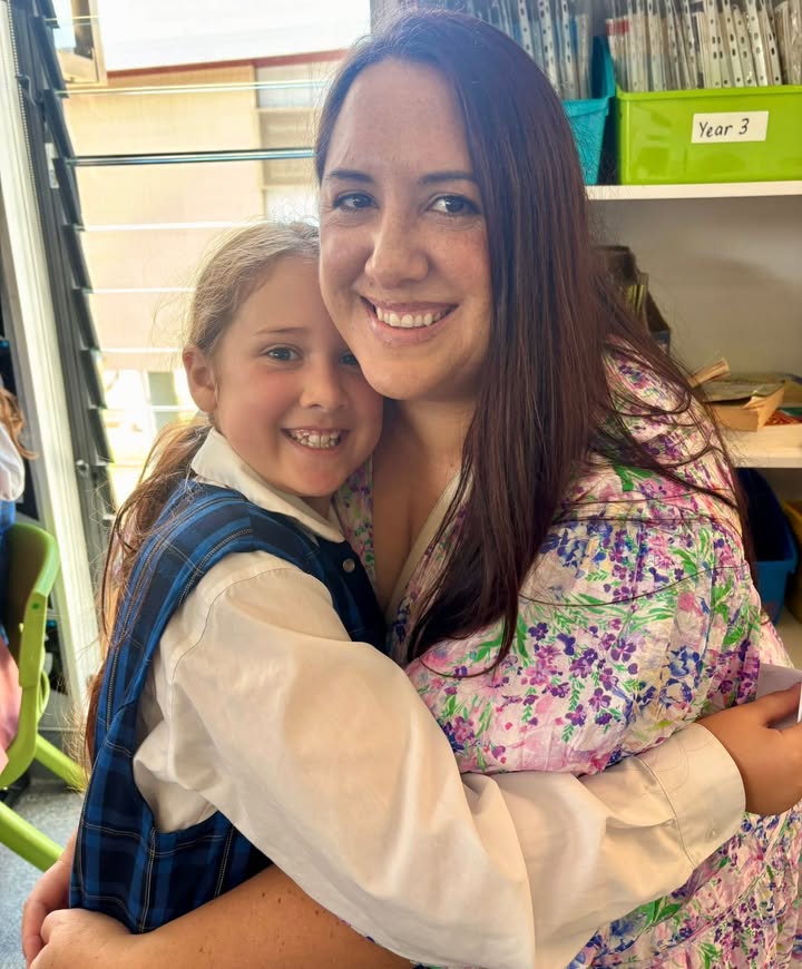 932332665570567_1496024055868089-1